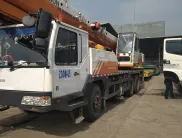  Mobile Crane