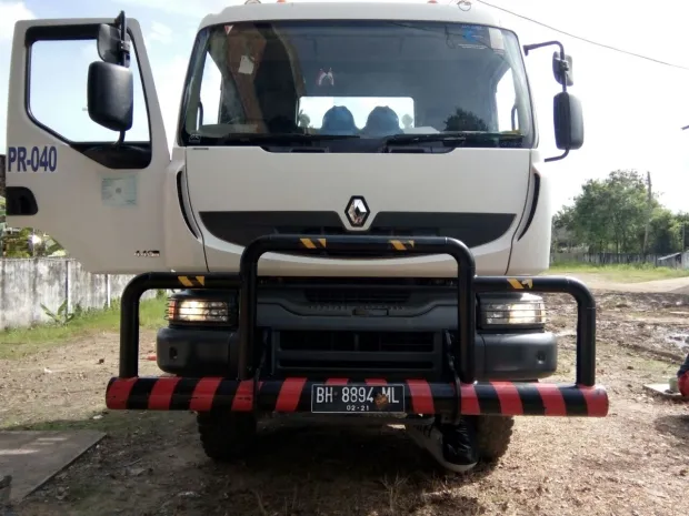 Tractor Head RENAULT KERAX 440 6X6 TANDEM img 20170303 wa0181